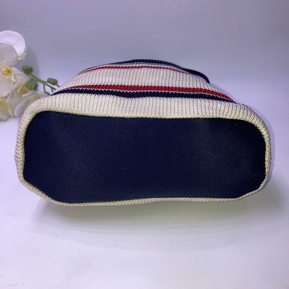 The Sak Knitt Shoulder Bag Medium - Picture 6 of 12